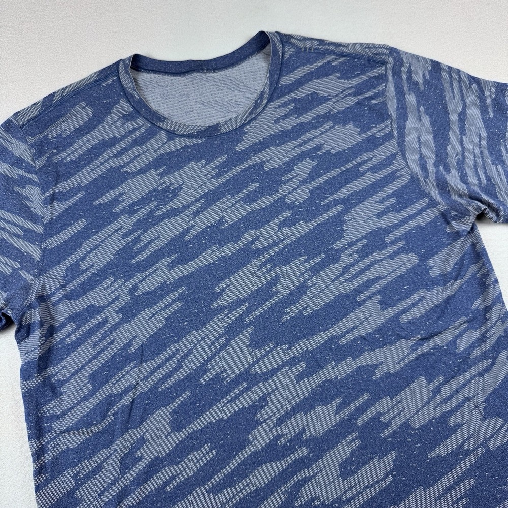 Lululemon Metal Vent Tech Breath Repeat T-Shirt Men XXL Blue Camo Gym Training